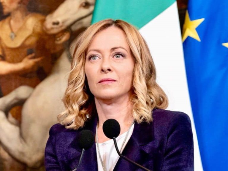 Meloni: “Perché Schlein non viene ad Atreju?”