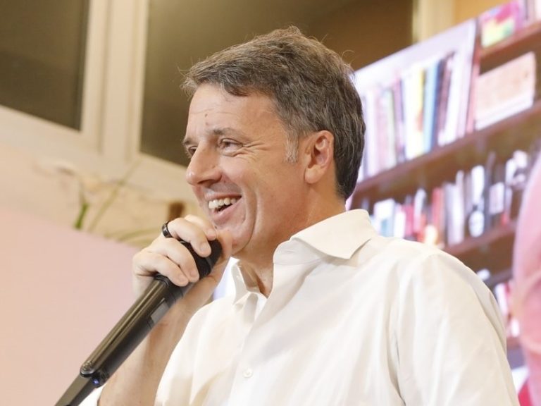 Renzi: “Alternativa o Meloni resta al potere”