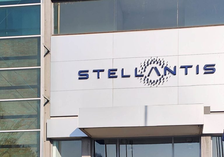 Stellantis presenta il Piano Italia al Governo: “Tutti gli stabilimenti rimarranno attivi”