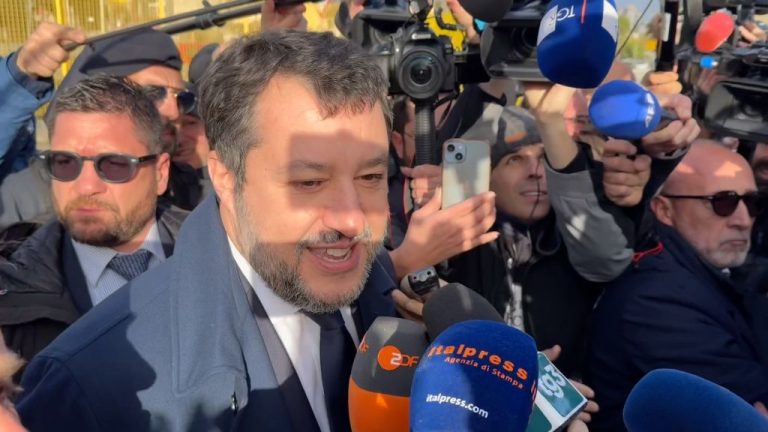 Processo Open Arms, giudici in Camera di consiglio. Salvini: “Per me sarà comunque una bella giornata”