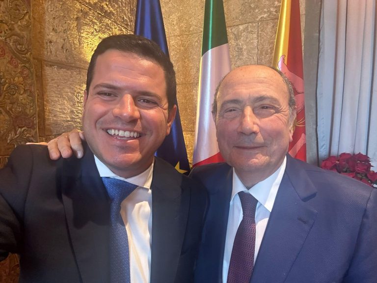 Ars approva la finanziaria, Schifani: “Svolta per la Sicilia e i siciliani” Ars approva la finanziaria, Schifani: “Svolta per la Sicilia e i siciliani”