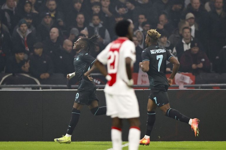 La Lazio vince anche ad Amsterdam, Ajax battuto 3-1 La Lazio vince anche ad Amsterdam, Ajax battuto 3-1