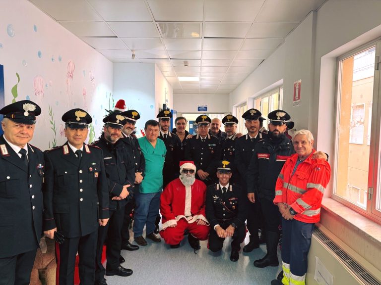 Ccpm Taormina, i Carabinieri portano doni ai bambini in collaborazione con gli Albergatori