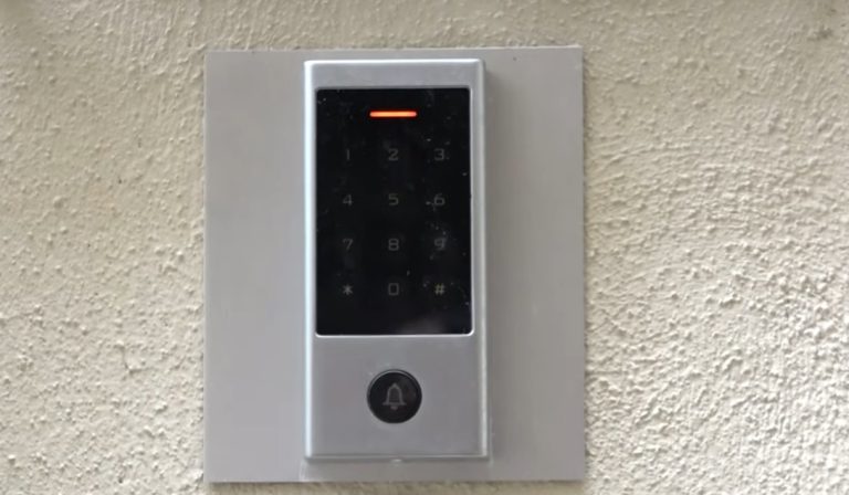 Case vacanza: stretta sulle key-box. Viminale stoppa il self check-in