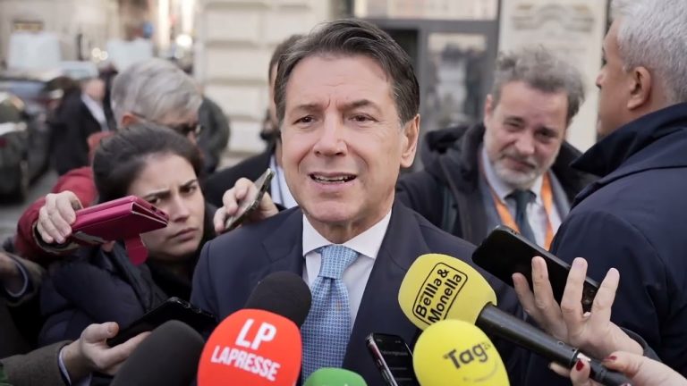 Conte: “Costruire con il Pd alternativa alle destre”
