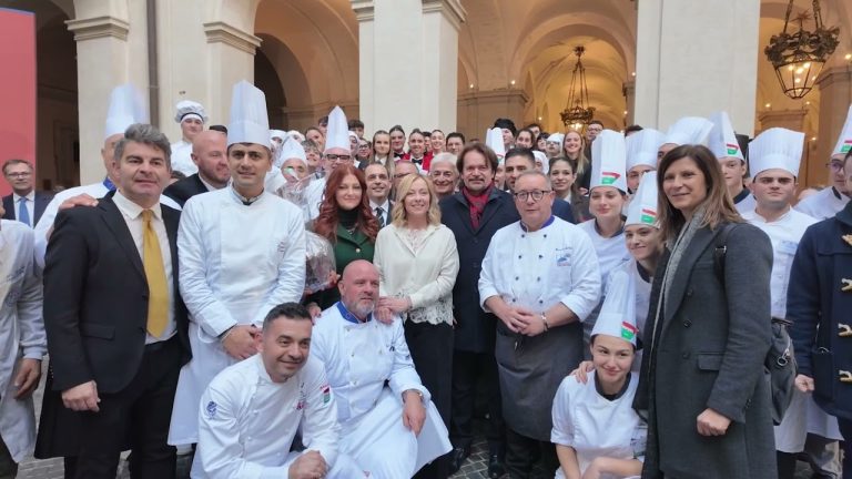 Gli auguri di Natale del premier Meloni