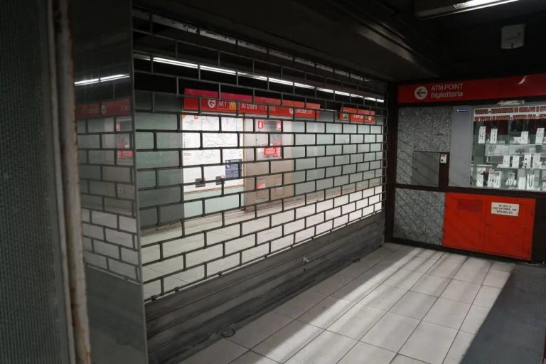 Sciopero, in tutta Italia si fermano mezzi pubblici, treni e taxi