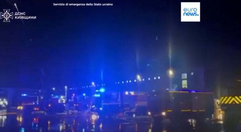 Ucraina, allerta missili balistici: esplosioni a Kiev