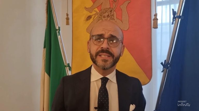 Eolie, sospeso per 30 giorni aumento biglietti: accolta la richiesta di De Leo