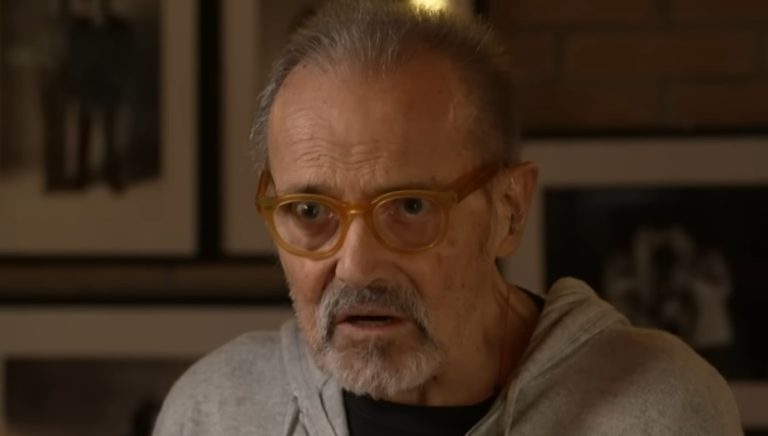 Il fotografo Oliviero Toscani in fin di vita. Le ultime parole: “Sono stato fortunato” Il fotografo Oliviero Toscani in fin di vita. Le ultime parole: “Sono stato fortunato”