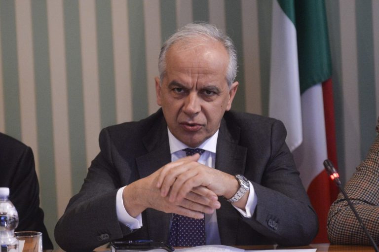 Piantedosi: “Almasri rimpatriato in Libia per ragioni di sicurezza”