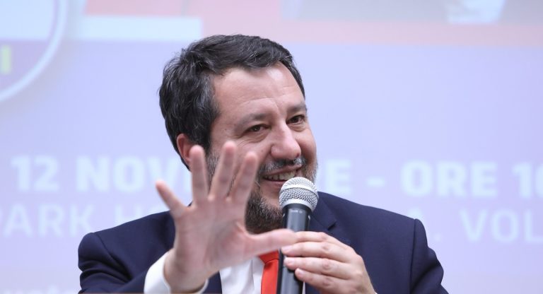Salvini: “Europa ha fatto disastri, no a operazioni anti-Italia”