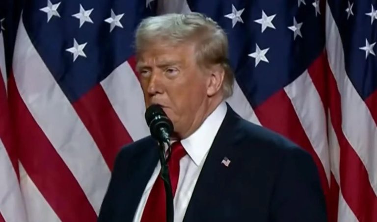 Trump: “Non escludo la forza militare per Panama e Groenlandia. Hamas rilasci gli ostaggi o sarà l’inferno” Trump: “Non escludo la forza militare per Panama e Groenlandia. Hamas rilasci gli ostaggi o sarà l’inferno”