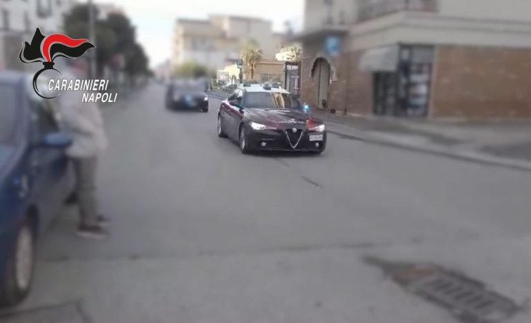 Mariti violenti che aggrediscono le mogli, tre arresti