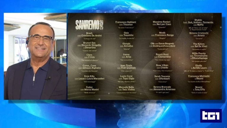 Carlo Conti annuncia i duetti di Sanremo 2025