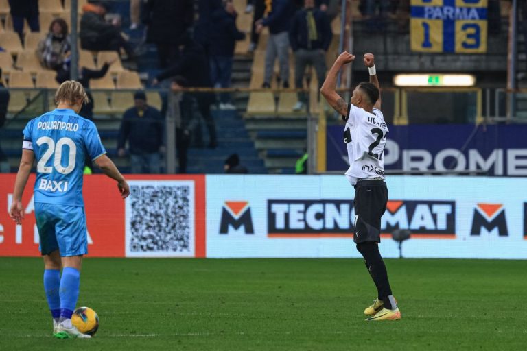 Pareggio di rigore, Parma-Venezia termina 1-1 Pareggio di rigore, Parma-Venezia termina 1-1