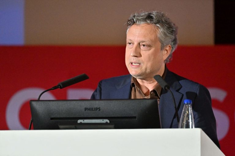 Farmaci, 611 trial clinici autorizzati nel 2023. Oncologia in testa