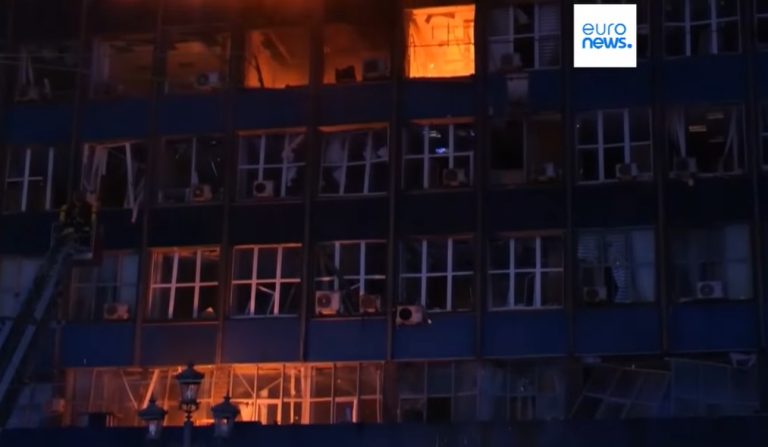 Ucraina: raid aereo russo su Zaporizhzhia, strage di civili