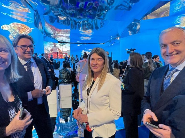 Amata inaugura lo stand Sicilia alla Bit di Milano: “Presenze in aumento”
