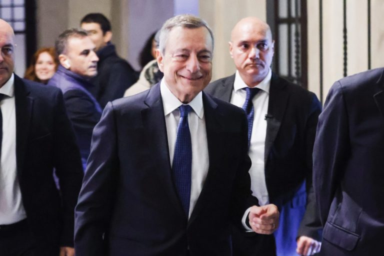 Draghi al Parlamento Europeo: “Dobbiamo agire come un unico Stato”