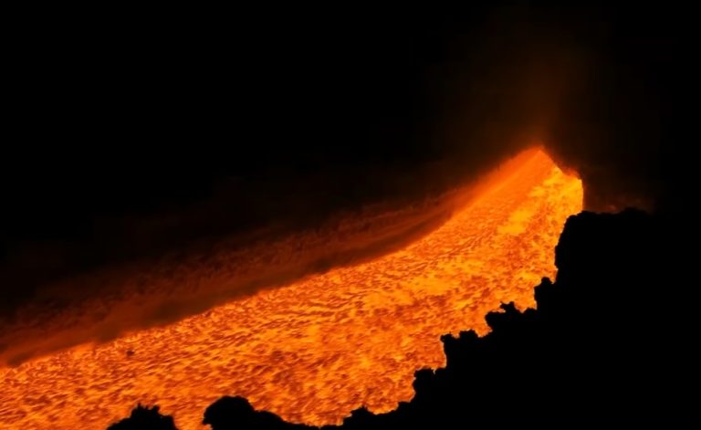 Caos sull’Etna: Codacons chiede un tavolo tecnico alle Autorità per garantire la sicurezza
