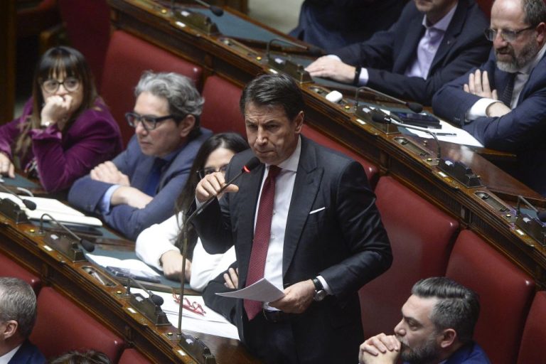 Ucraina, Conte: “La guerra è persa e per la ricostruzione pagherà l’Ue”