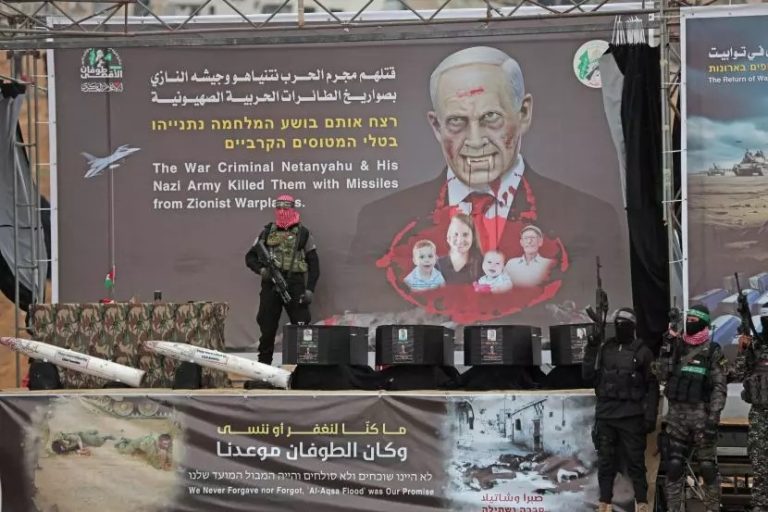 Hamas consegna le salme dei 4 ostaggi israeliani