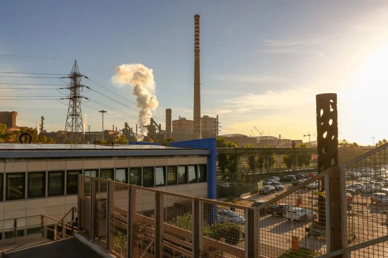 Ex Ilva, due offerte di rilancio per l’acquisto degli stabilimenti