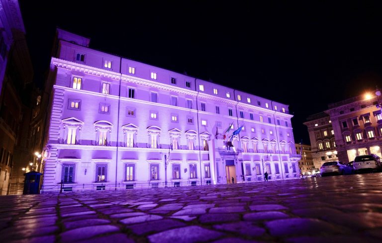 Casinò a Taormina, il Parlamento si risveglia: la proposta di legge va in Commissione Casinò a Taormina, il Parlamento si risveglia: la proposta di legge va in Commissione