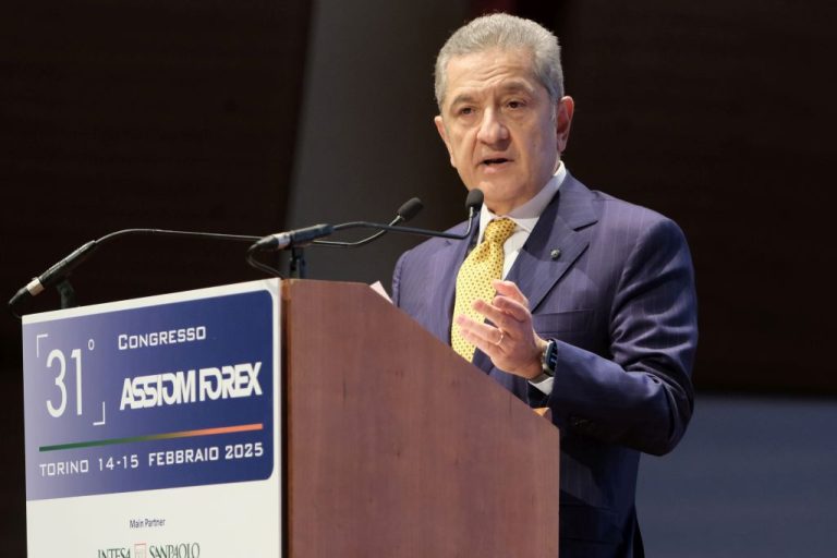 Banche, Panetta: “Non inseguire Usa su deregolamentazione”