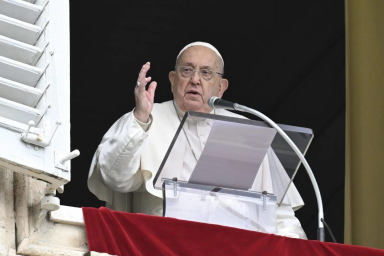 Papa: “Nulla vale la vita di un bambino. Uccidere i piccoli significa negare il futuro”