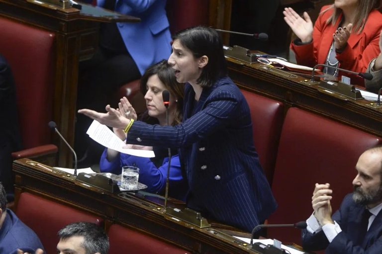 Almasri, Schlein: “Sfregiata la credibilità dell’Italia”