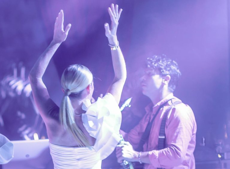 Gusto e divertimento, stasera a Taormina cena spettacolare da Stefano Forever Gusto e divertimento, stasera a Taormina cena spettacolare da Stefano Forever