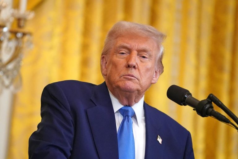 Trump: “Italia ha leadership molto forte con Meloni”. La premier ringrazia