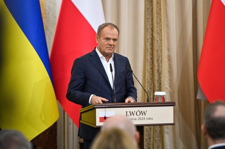 Tusk: “Domenica riunione a Londra sulla difesa comune europea” Tusk: “Domenica riunione a Londra sulla difesa comune europea”