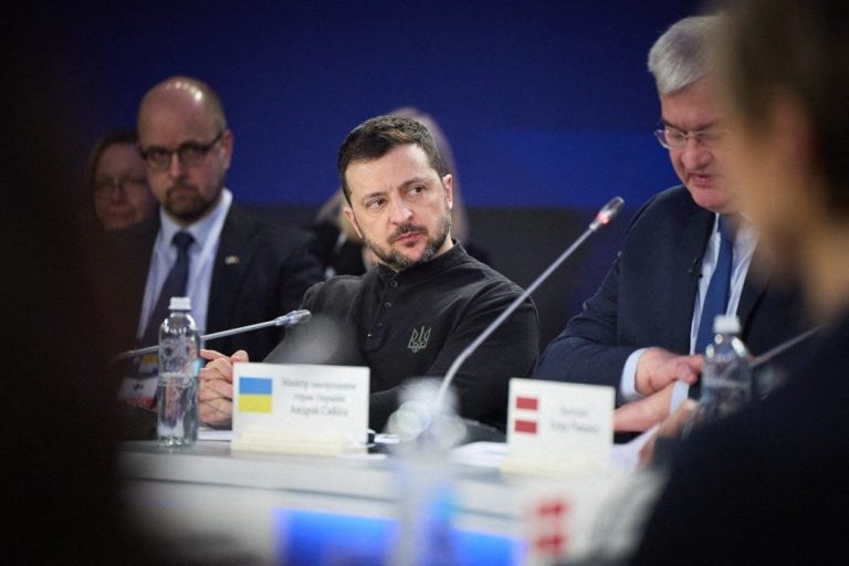 Ucraina, Zelensky: “Siamo vivi, obiettivo è pace duratura”