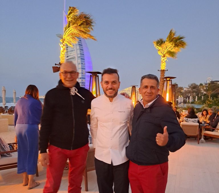 Suonatori di Taormina: “Esperienza da sogno a Dubai, grazie allo chef Emanuele De Leo” Suonatori di Taormina: “Esperienza da sogno a Dubai, grazie allo chef Emanuele De Leo”