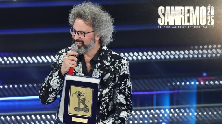 Sanremo, Cristicchi vince il premio “Bigazzi”