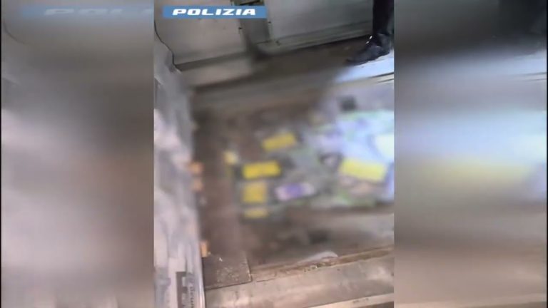 Reggio, il sequestro di 137 kg di droga