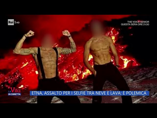 Etna, assalto per i selfie tra neve e lava: è polemica