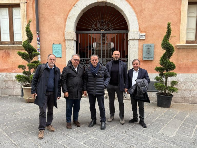 Frana a Taormina, De Luca spinge per lo stato di crisi: “Schifani porterà la questione subito in Giunta”