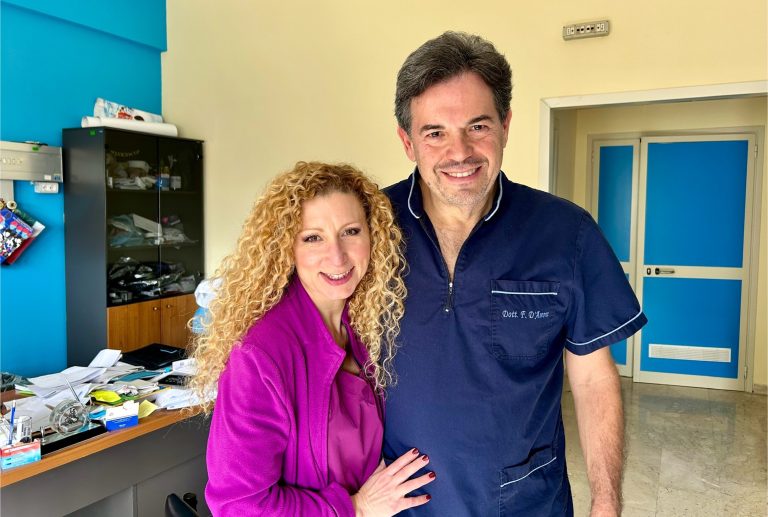 Eccezionale intervento all’ospedale di Taormina per ridare la voce ai laringectomizzati in pochi minuti Eccezionale intervento all’ospedale di Taormina per ridare la voce ai laringectomizzati in pochi minuti