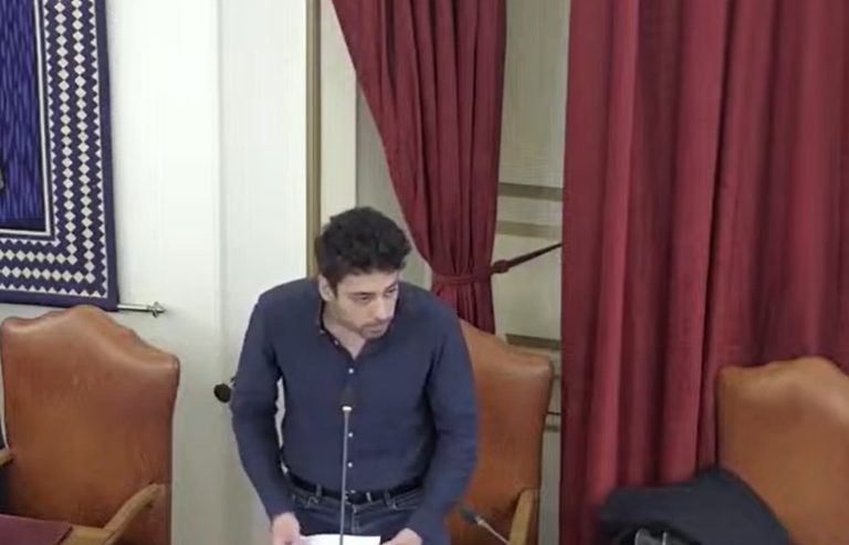 Manuli: “A Taormina gestione volutamente confusa del servizio rifiuti. Incertezza scaricata sui residenti”