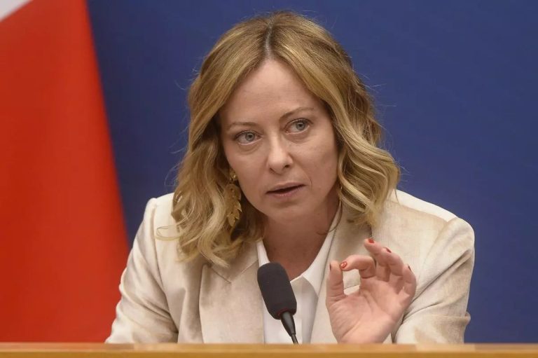 Meloni: “Maggioranza coesa, serve il premierato per Italia più solida”