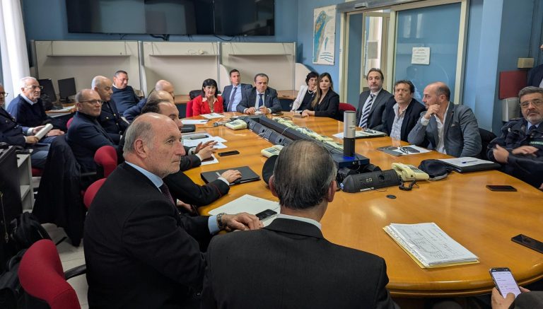 Taormina, tavolo in Prefettura conferma la chiusura: stop di 3 mesi, stasera l’ordinanza