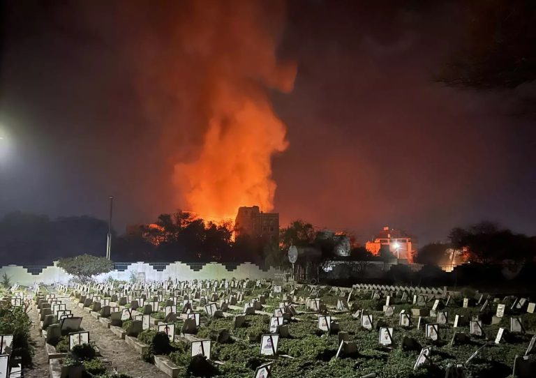 Yemen, nuova ondata di attacchi aerei statunitensi