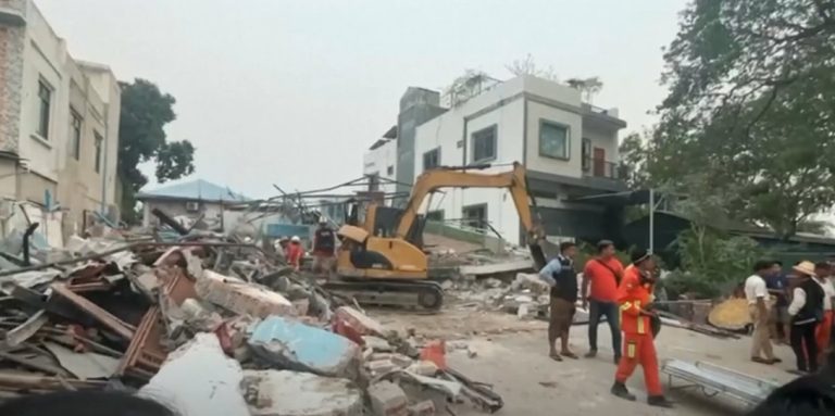 Myanmar: altra scossa, si scava tra le macerie