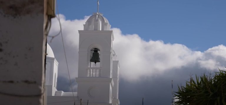 Santorini: la vita tra le scosse di terremoto. Chi ha scelto di restare