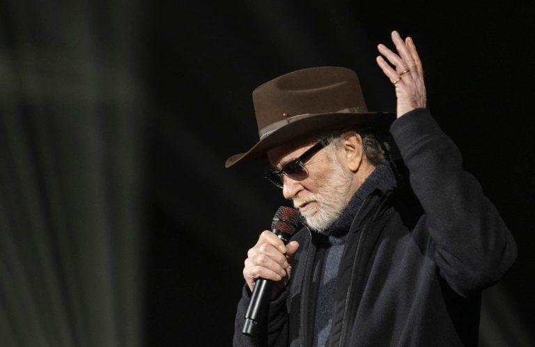 Taormina, De Gregori celebra 50 anni di Rimmel: doppia data al Teatro Antico