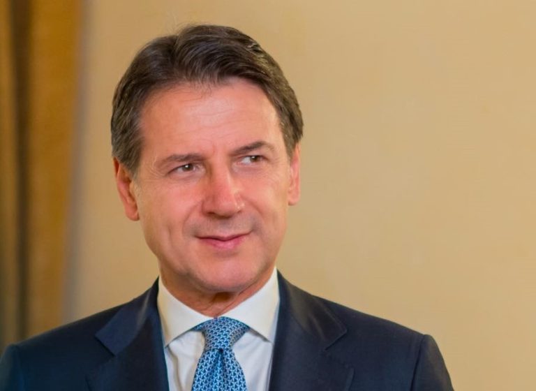 Conte: “Meloni non può minimizzare sui dazi”